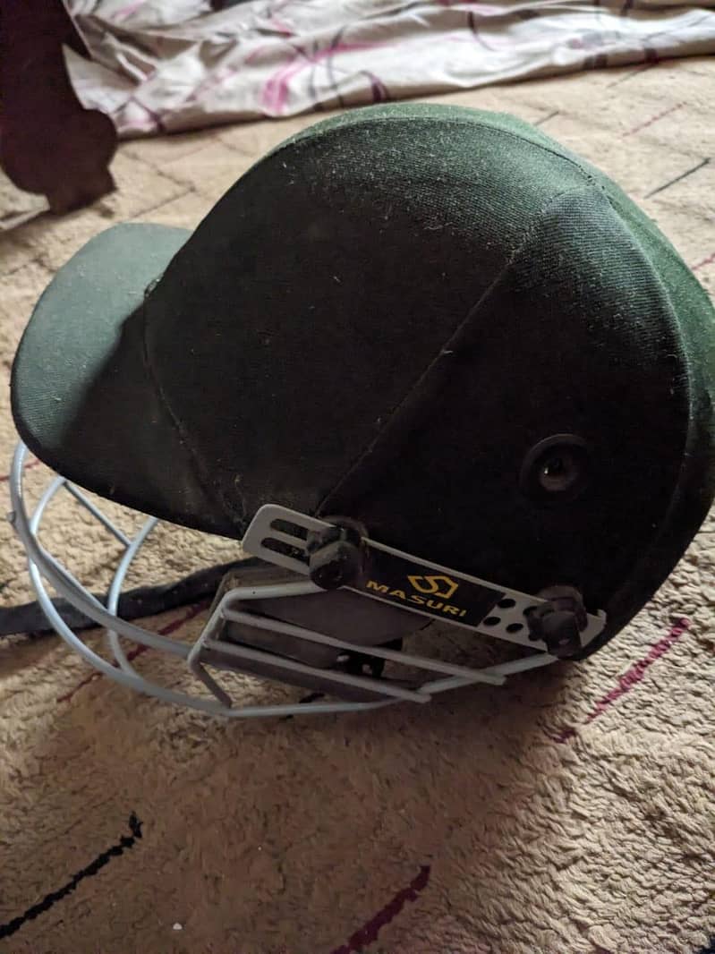Cricket helmets 5