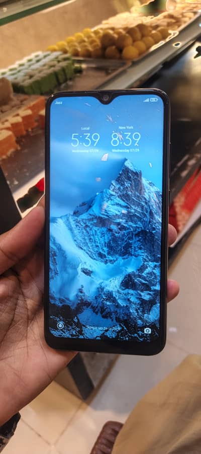 Redmi note 8 storage 4/64