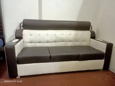 6 Seaters sofa set for sale