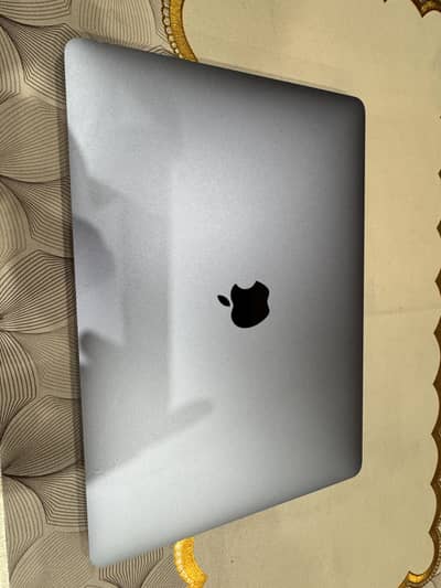 Macbook pro m1 16/512