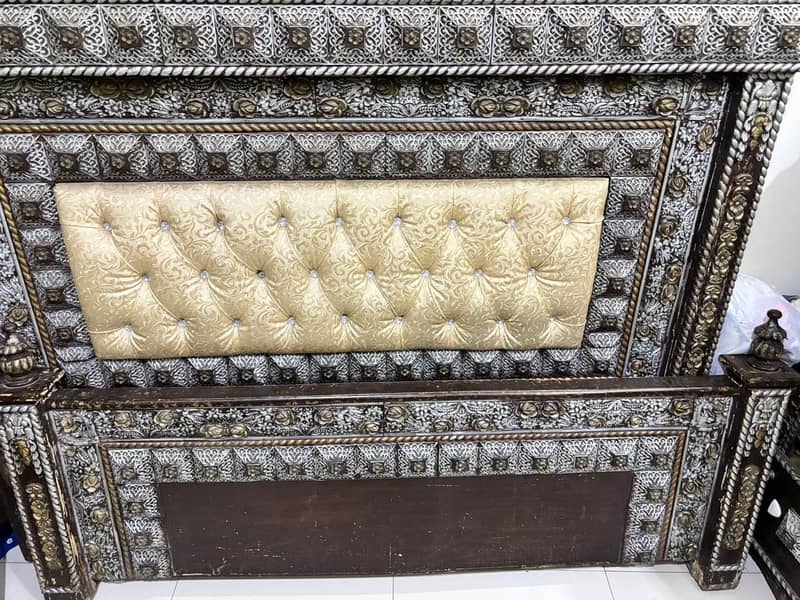 Bed set with dressing table 1
