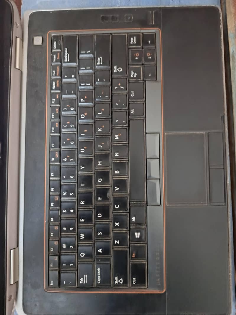Dell Latitude E6430 1