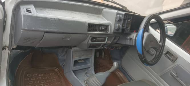 Suzuki Mehran VXR 2013