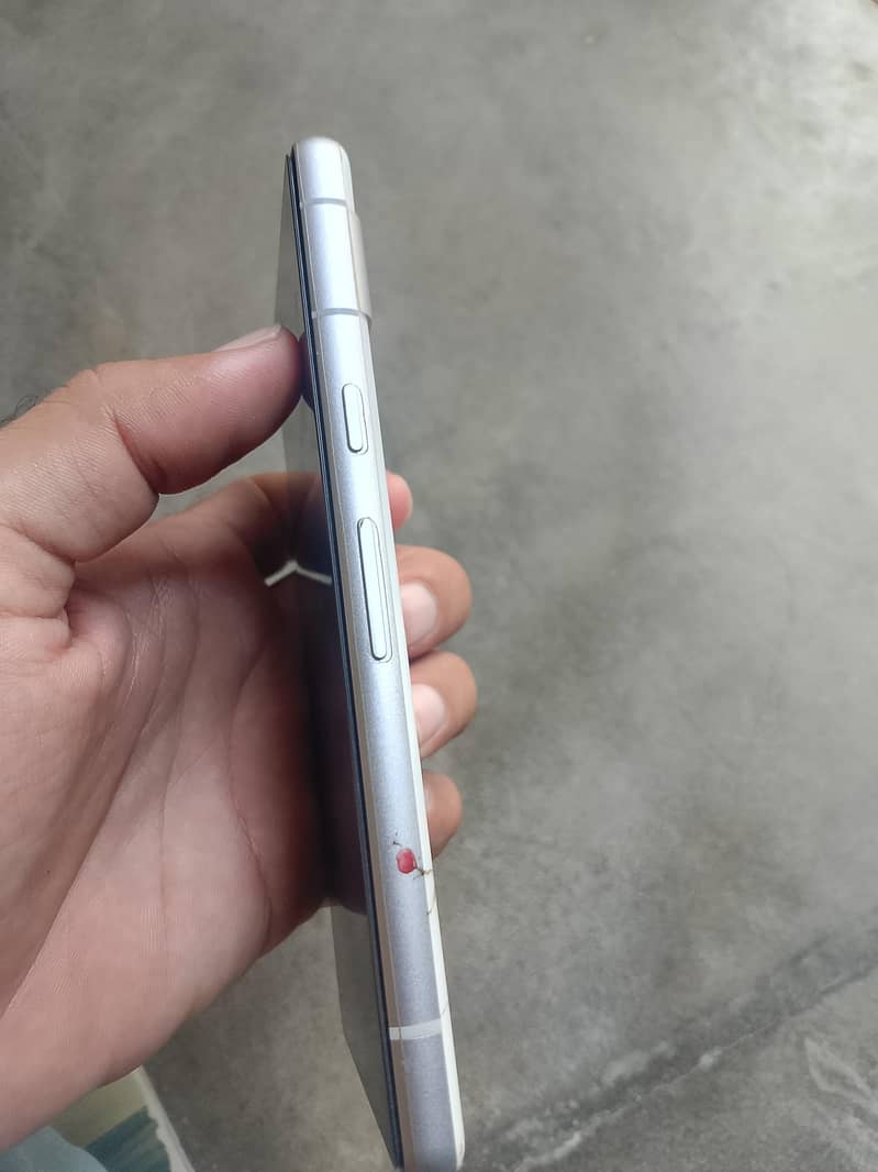 Google Pixel 7a 3