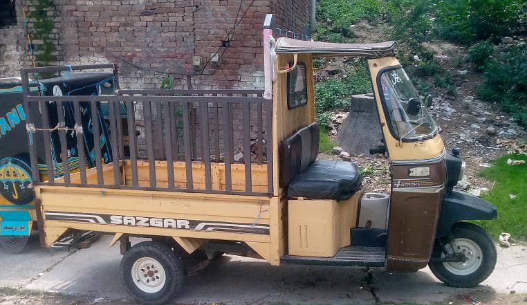 auto loader rickshaw 0