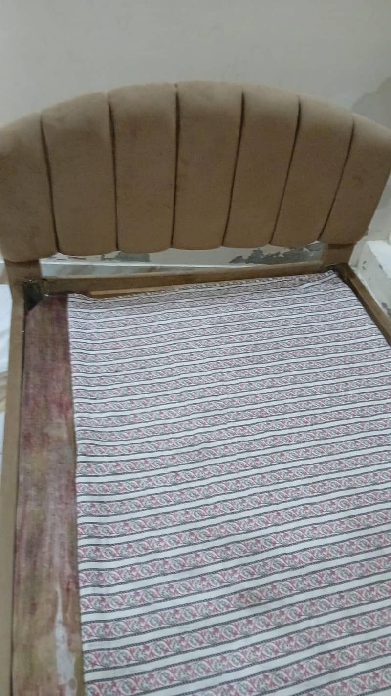 Single bed 1