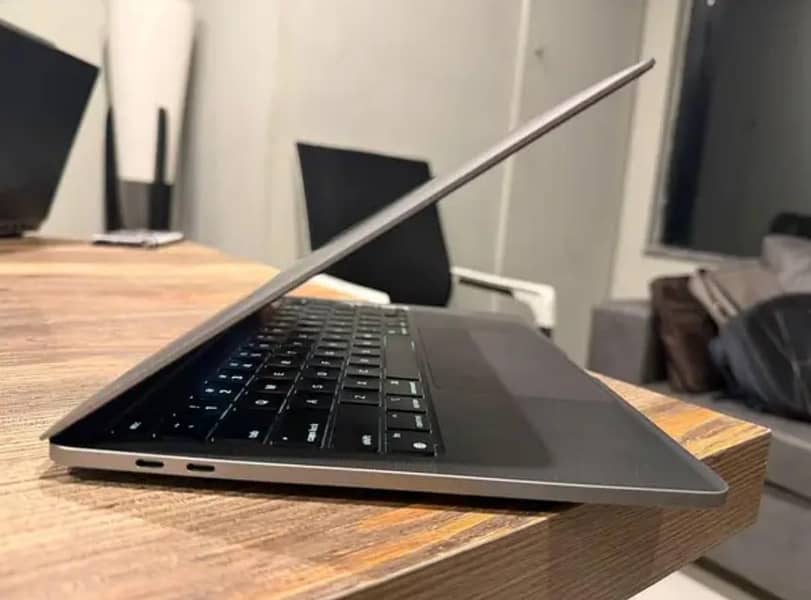 MacBook pro M1 3