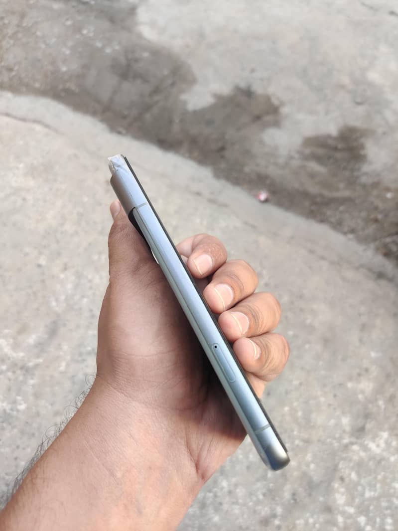 Google Pixel 8 3