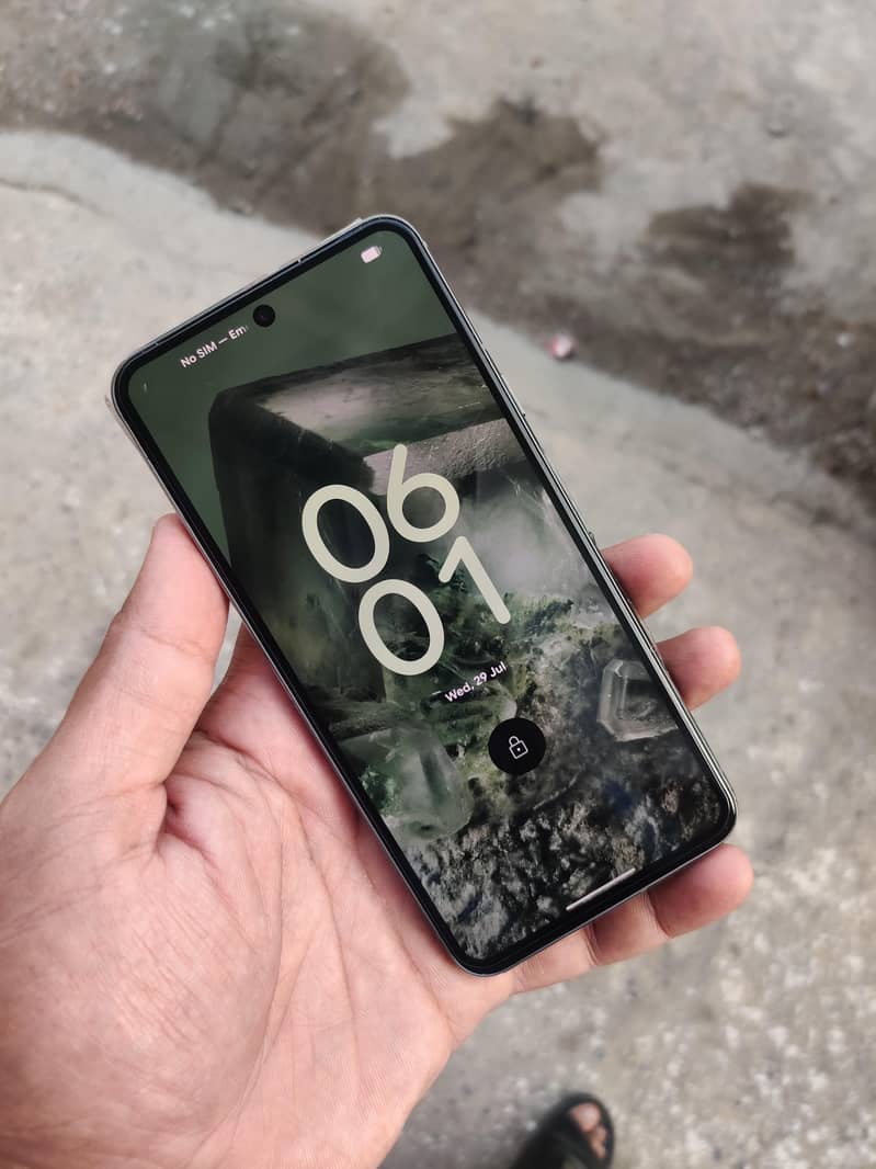 Google Pixel 8 7