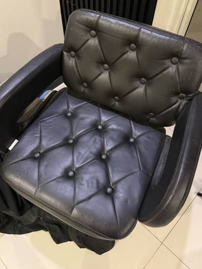 Rotating chair for office/kitchen/salon