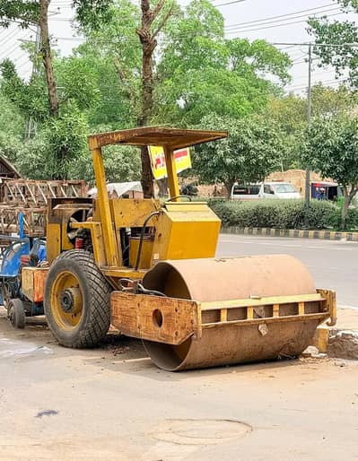 road roller , road cutter , concrete mixer machine , lift machine
