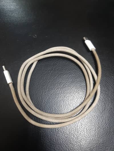 Apple iphone 15/16/17 promax genuine charging cableWhatsapp03246205446