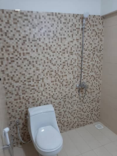 10 MARLA 3 BEDROOMS APARTMENT AVAILABLE FOR RENT