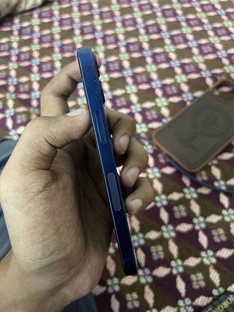 Apple iPhone 12 Mini 5