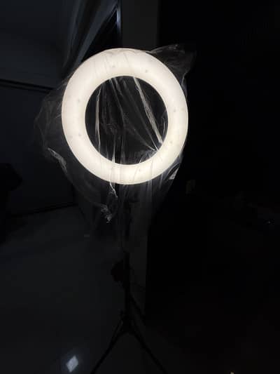 Ring light by beautify by Amna for sale (Makeup artist/salon grade)