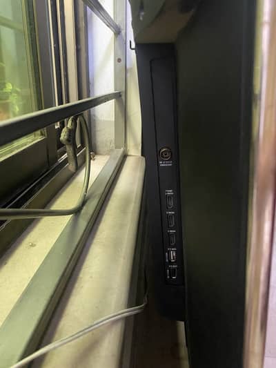 TCL LED TV