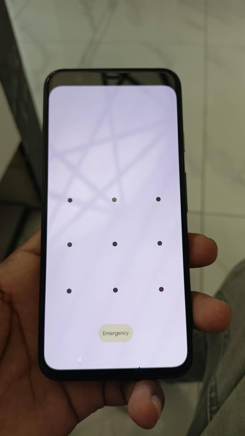 Google Pixel 4,  6/64 1