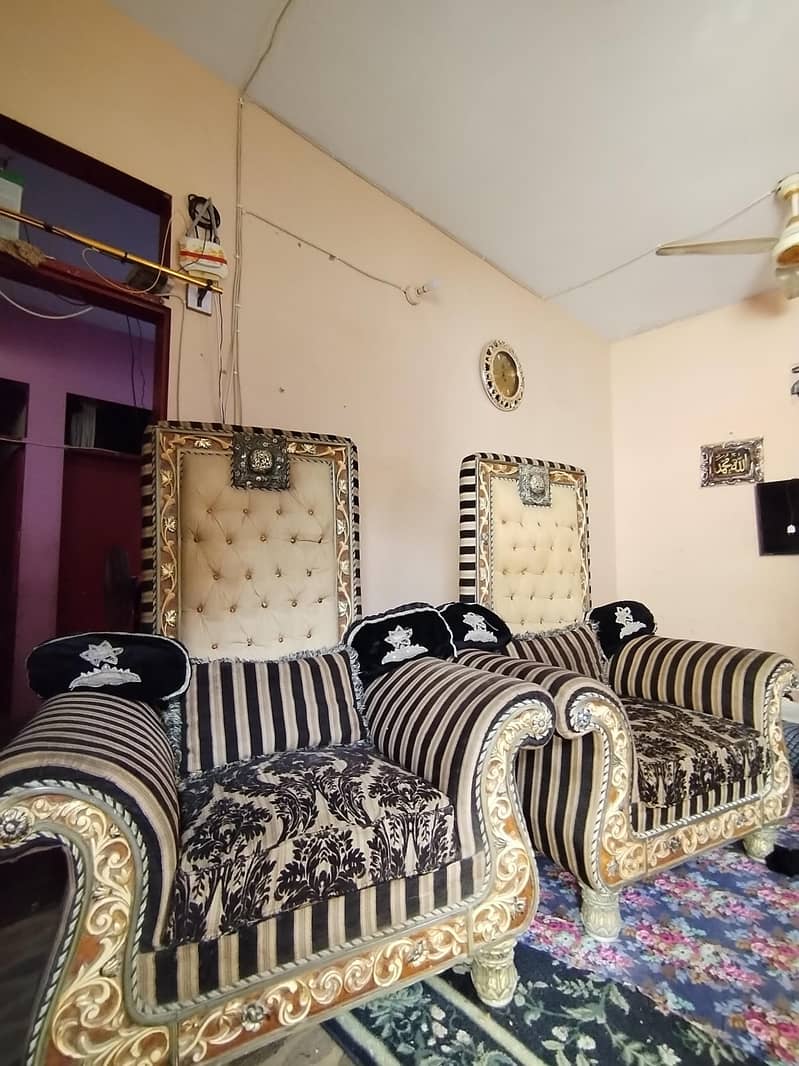 7 seater sofa 0