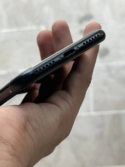 Apple iPhone SE
