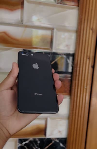 Apple iPhone 8 Plus