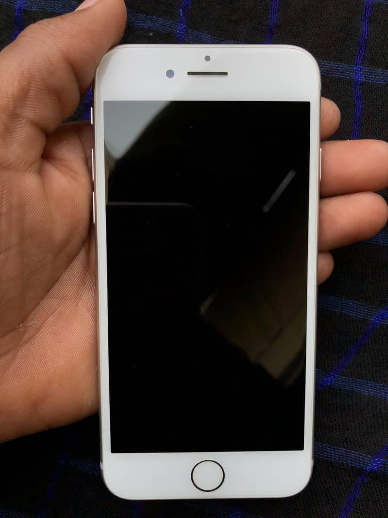 Apple iPhone 8 5