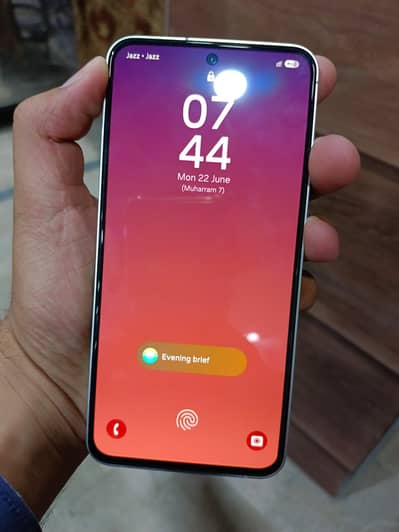 Samsung Mobile S24 fE