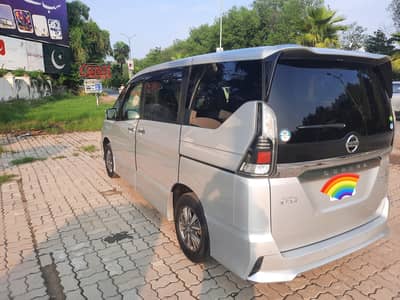 Nissan Serena 2019 . All giniun