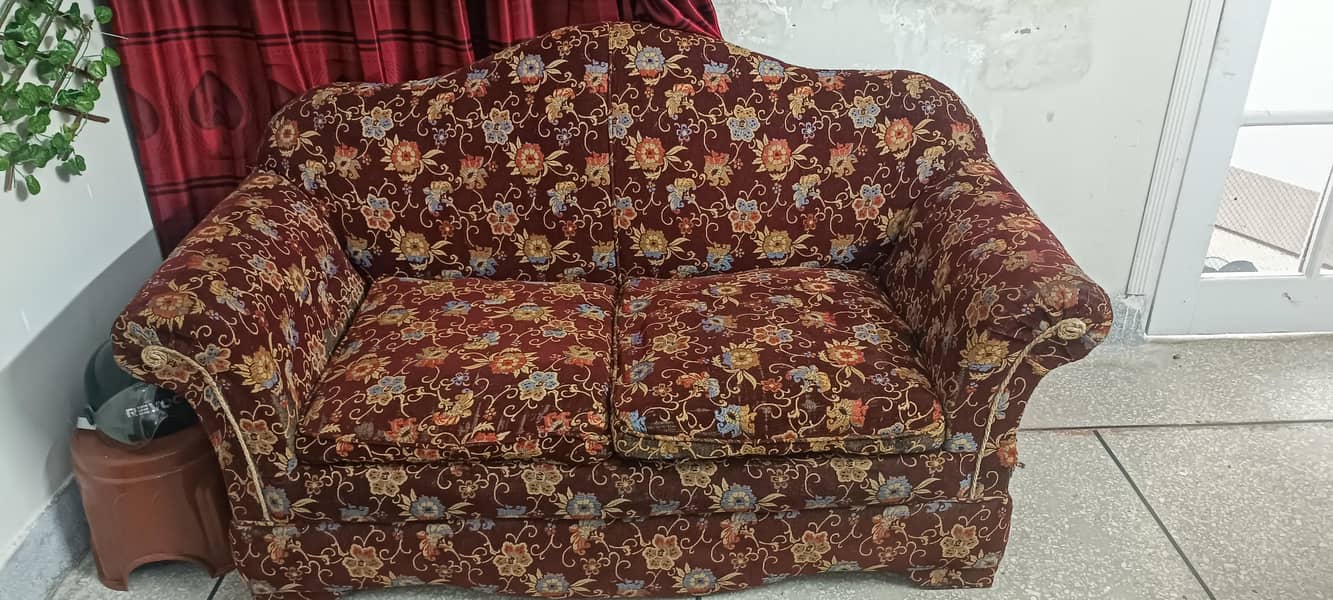 2 seater sofa 0