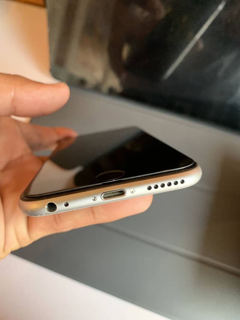 Apple iPhone 6S 2