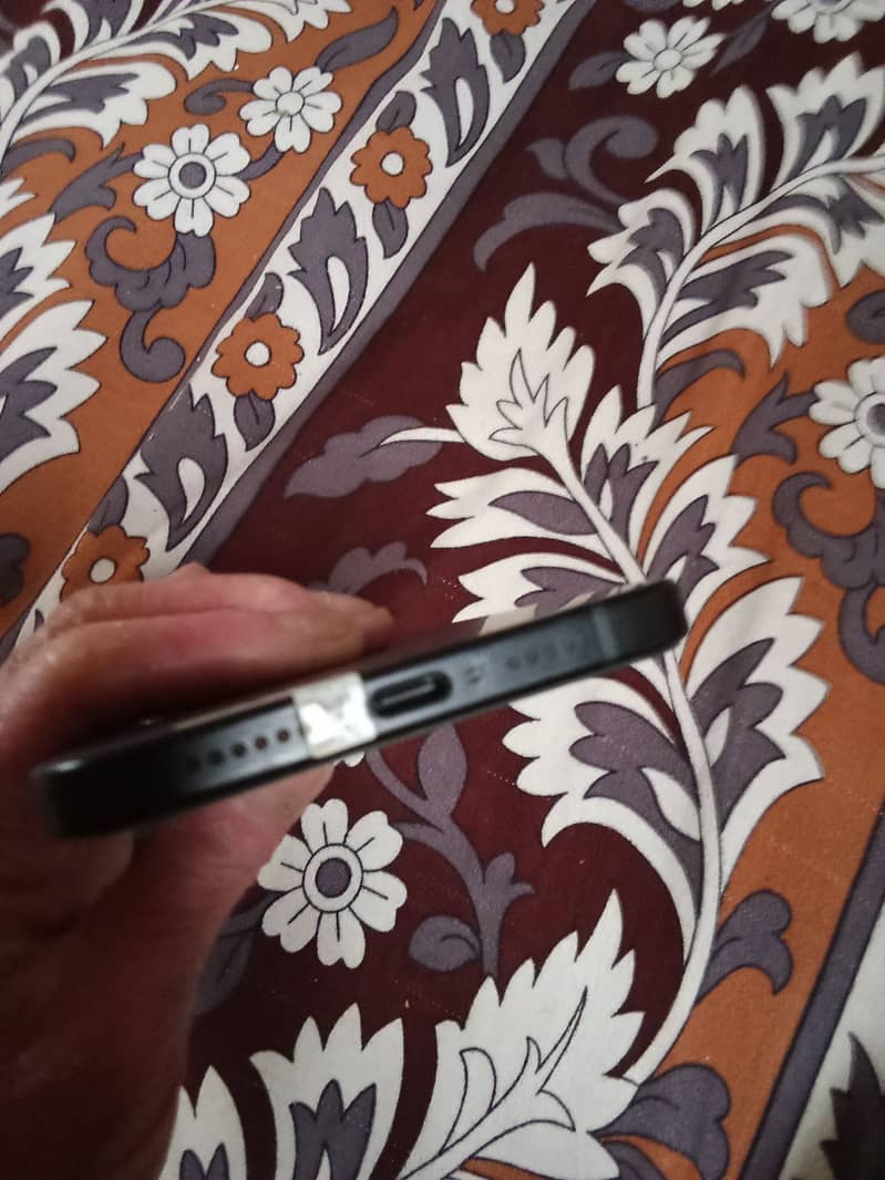 Apple iPhone 15 plus 1
