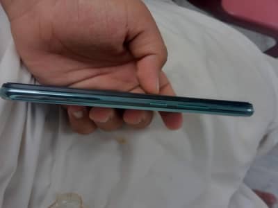 Vivo Y17