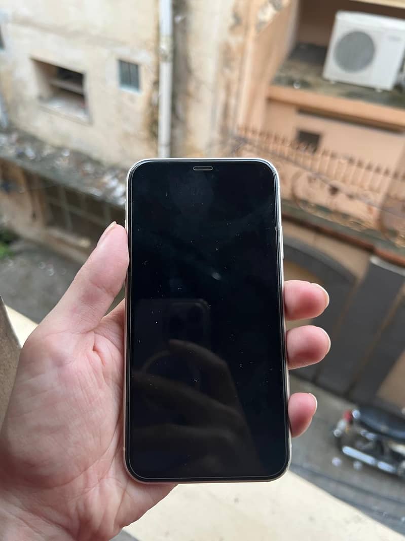 Apple iPhone 11 2