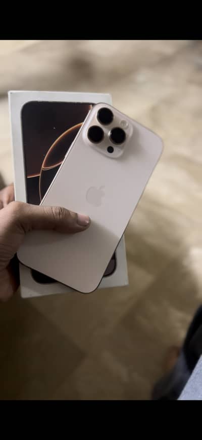 Apple iPhone 16 Pro Max