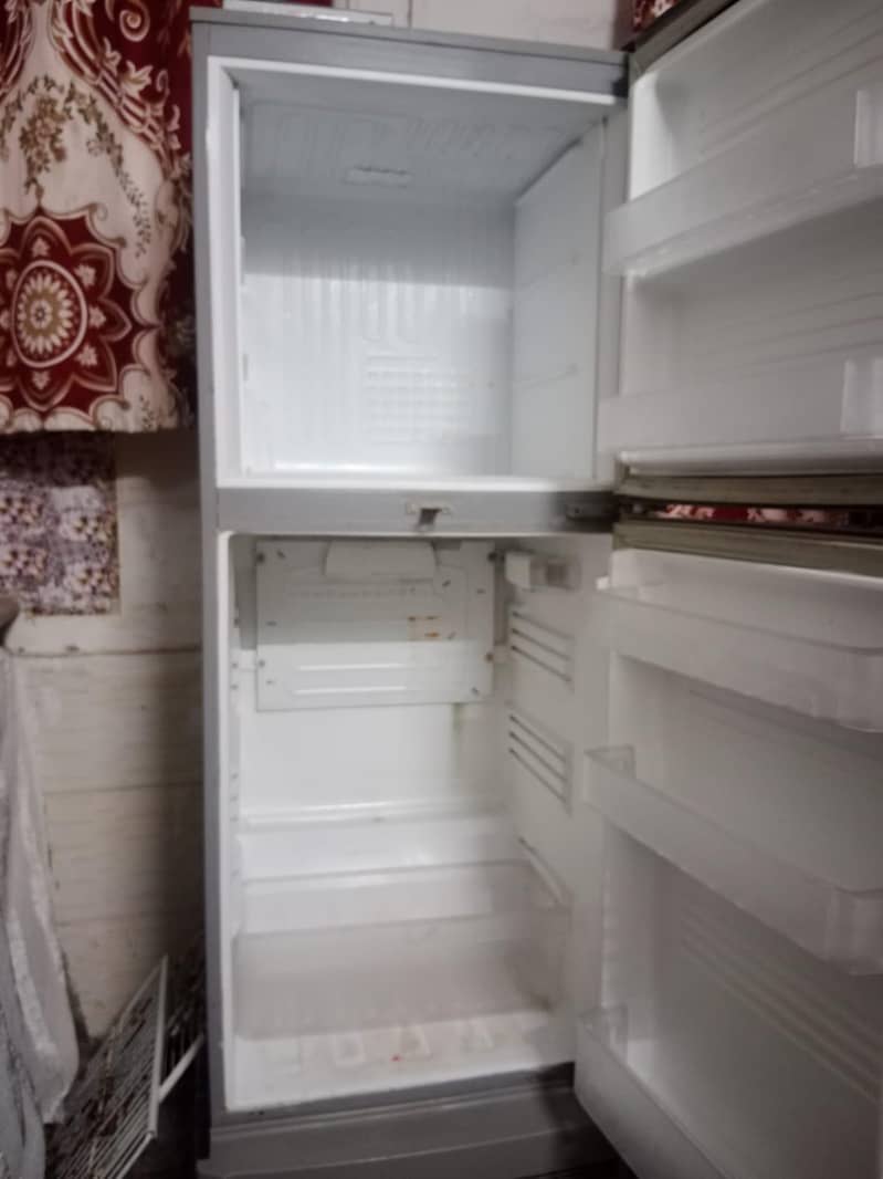 fridge 0