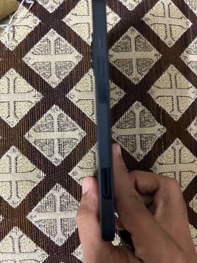 Apple iPhone 13 jv