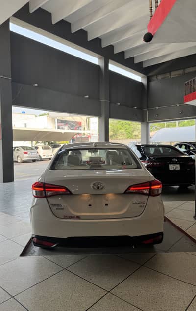 Toyota Yaris 1.3 GLi CVT Limited Edition – Brand New