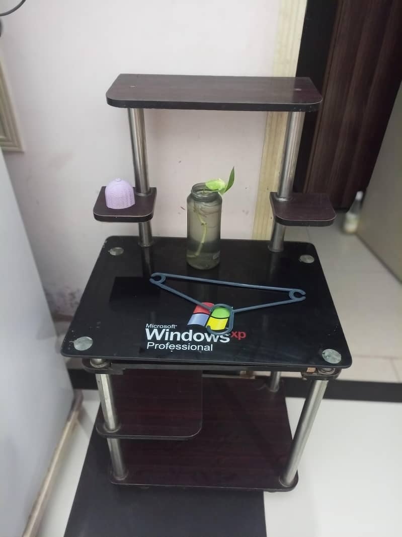 Computer Table / Study Desk – Good Condition 1