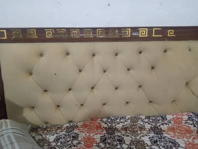 wodden bed for sale