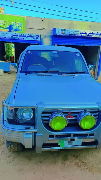 Mitsubishi Pajero 1995