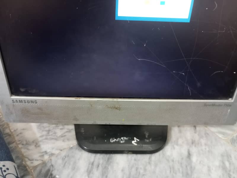 monitor 2
