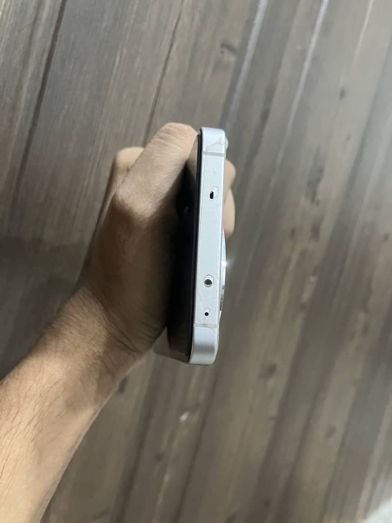 One Plus 13R 4