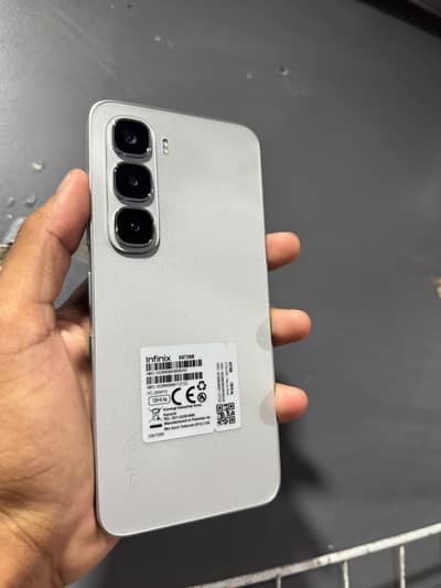 Infinix Hot 60i