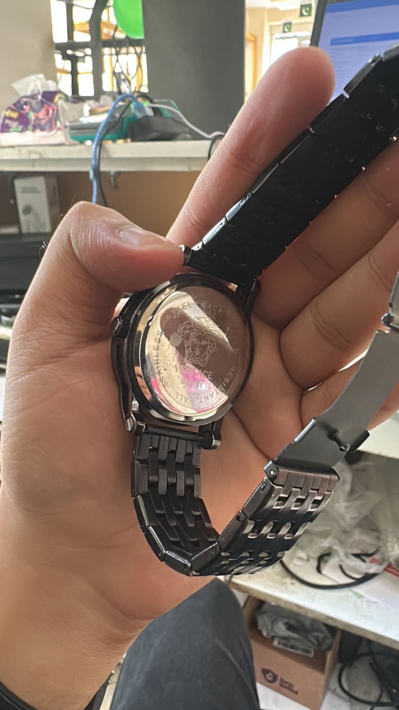 Watch available 0