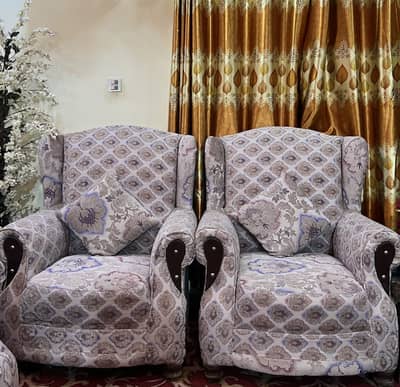 7 Seater Sofa Set - Good Condition