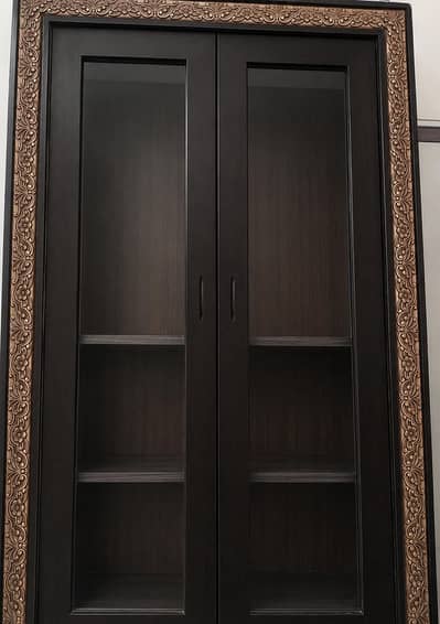 Wooden Glass Crockery Cabinet | Showcase | Excellent Condition