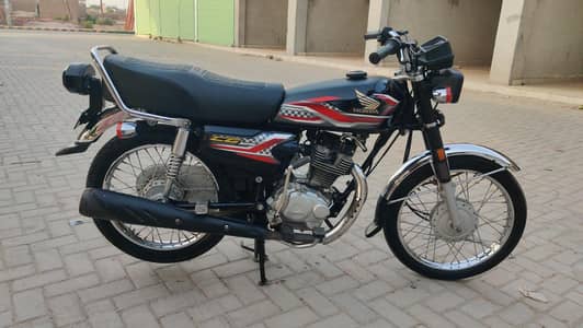 Honda 125) 2024