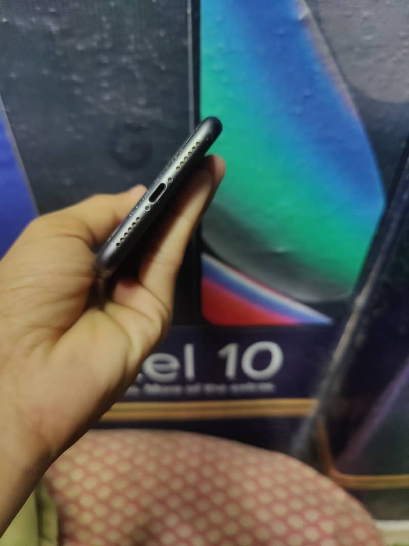 Apple iPhone 11 2