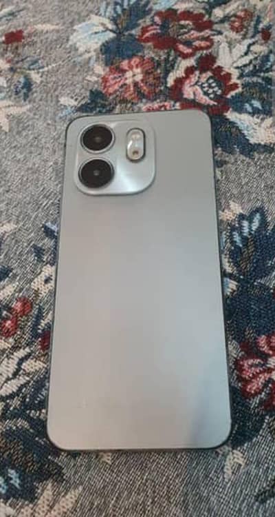 Infinix Smart9 HD with box and charger Bilkul saf mobile hai