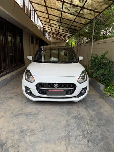 Suzuki Swift 2023 GLX CVT