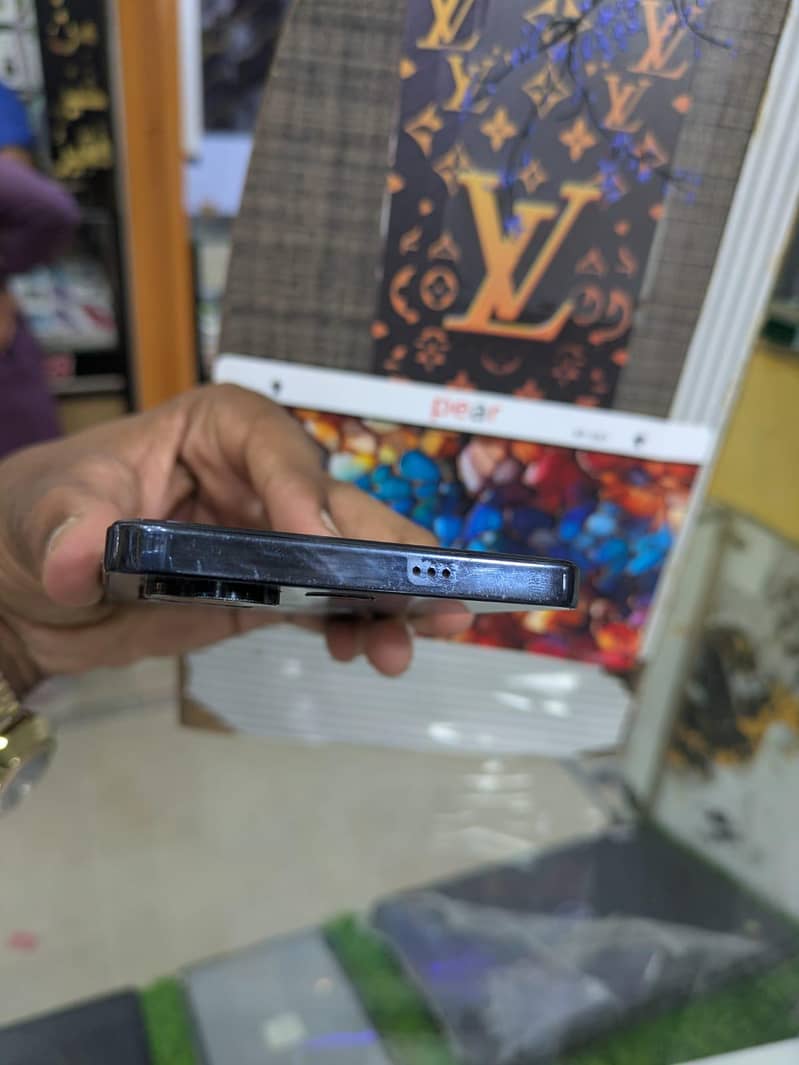 Tecno CAMON 20 Pro 4
